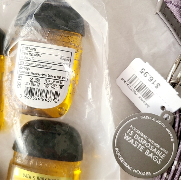 🐕‍🦺🤲NWT‼️BBW Wearable Doggie Holder w/ Clean-up Baggies w/ 5pk of Sanitizers - Picture 12 of 12